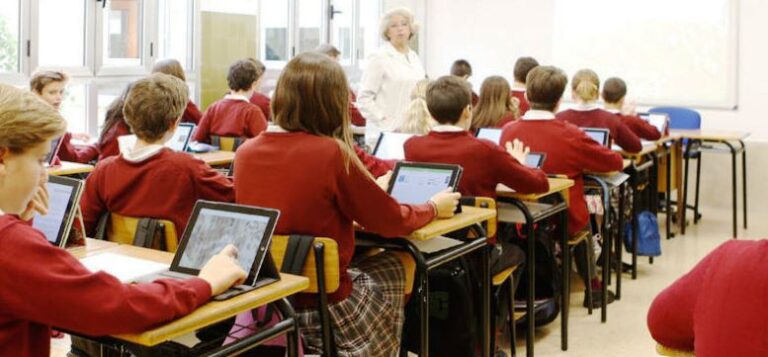 Desregularon los aranceles de los colegios privados y podrán aumentar las cuotas sin autorización