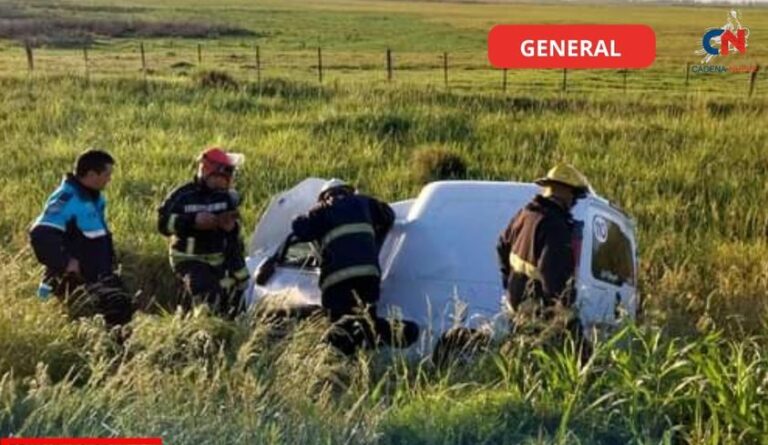 Un utilitario volcó en RN 5 cerca de French y su conductor fue Hospitalizado en observación