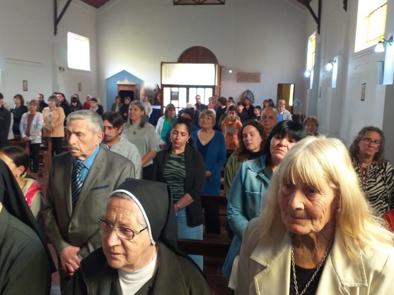 La parroquia Nuestra Señora del Carmen de Facundo Quiroga celebró sus 90 años