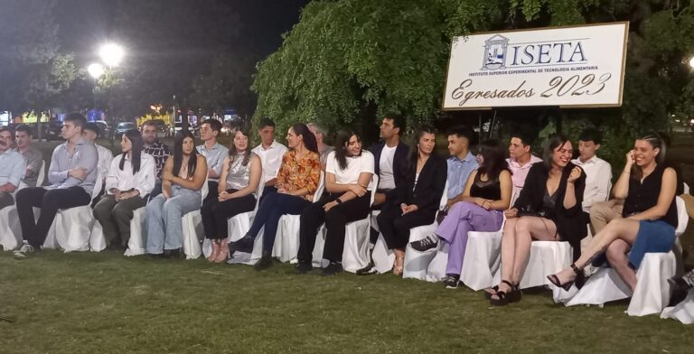 I.S.E.T.A. : Egresados 2023