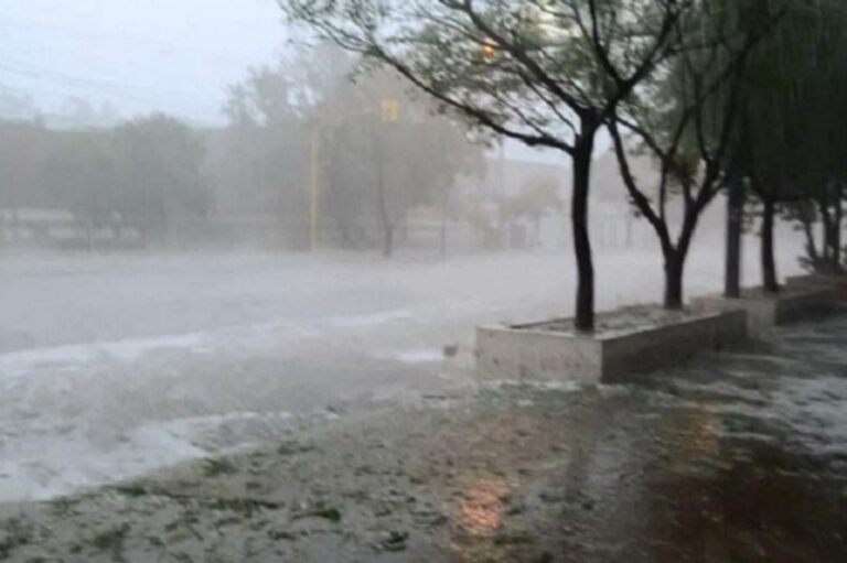 Se alerta de lluvias fuertes y puede caer granizo en un sector bonaerense
