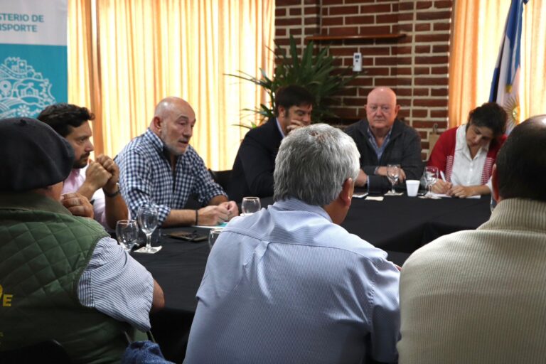Provincia acordó un incremento del 45% en la tarifa de referencia con los transportistas de cargas,