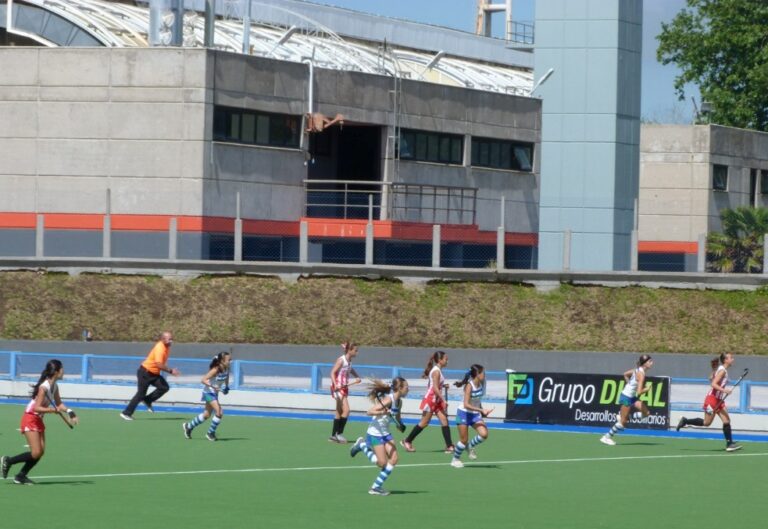 El equipo del Club Atlético categoría Sub 14 clasificó entre los 8 mejores