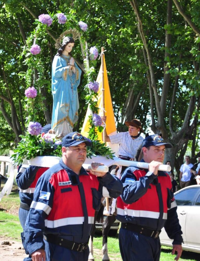 Invocación a la Virgen en Patricios con recorrida en la localidad