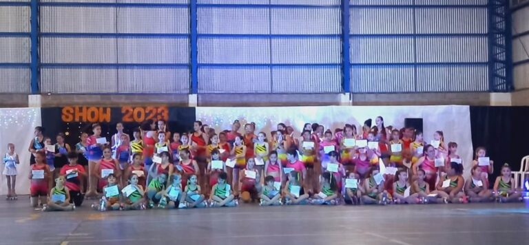 El Fortín cerró el año de la actividad artística con más de 100 participantes