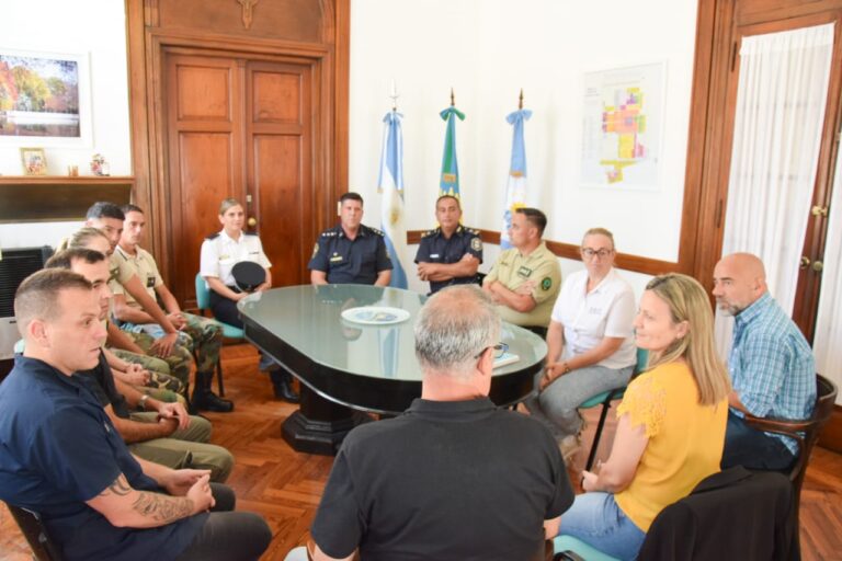 La Intendente distinguió la labor de personal policial de distintas dependencias