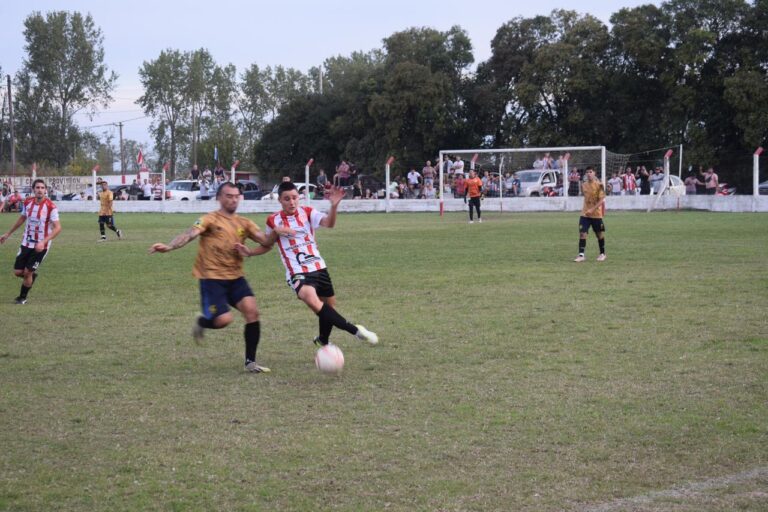Libertad tiene que esperar para festejar al empatar en 12 de Octubre