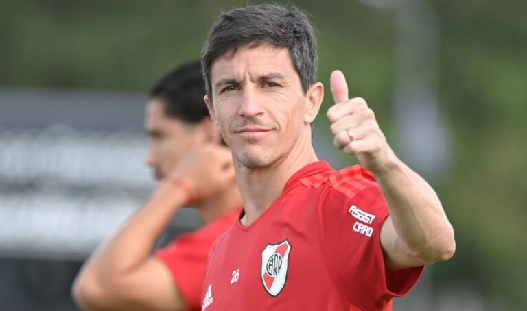 Con el corazón en Dudignac, Nacho Fernández saludó al Club de sus amores