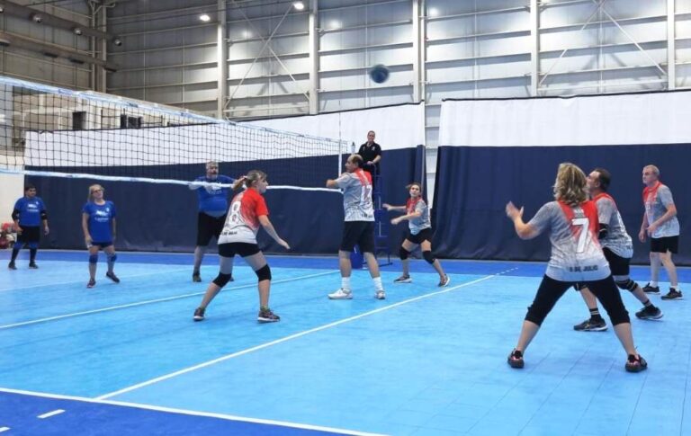 Olavarría recibe el 5° Torneo Nacional de Newcom para categorías mixtas +50 y +60