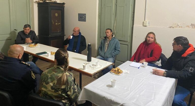 Funcionarios del Gabinete Municipal se reunieron con vecinos de French para abordar temas de seguridad