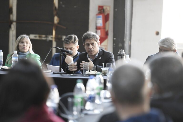 Kicillof cruza a Milei y critica al Gobierno Nacional: ‘Una manga de inútiles y mentirosos’