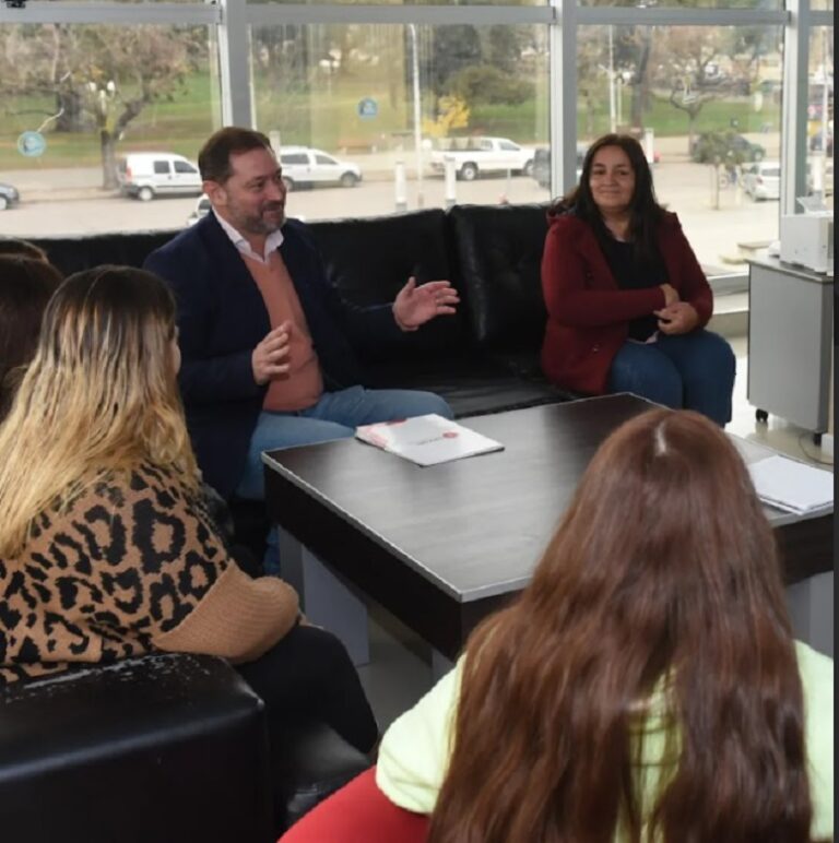 En Lincoln, estudiantes de Nivel Secundario fueron distinguidos por su mérito académico