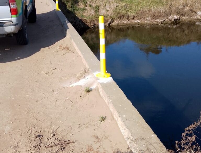 Se refuerza la señalización por seguridad en el Puente del Canal Mercante