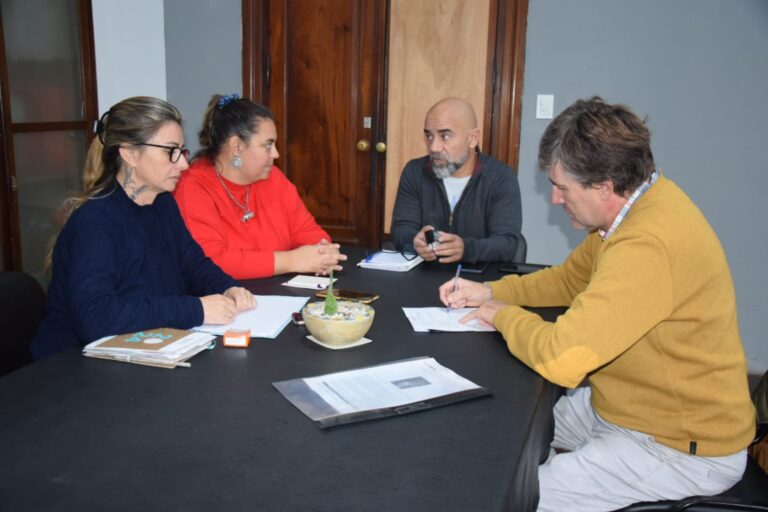Importante reunión con autoridades del SENASA