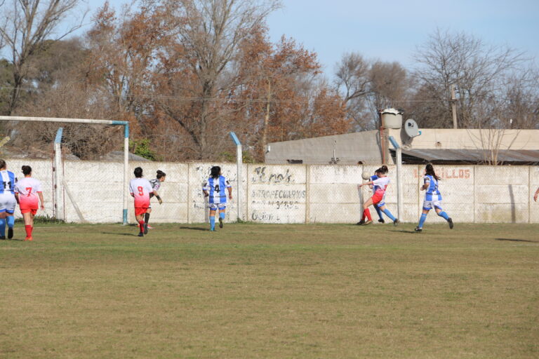 Sin empates comenzó el Clausura en 12 de Octubre