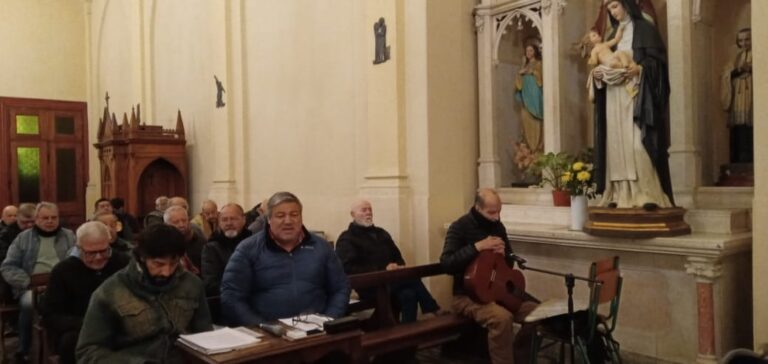 ‘Madrugadores del 9’ oraron por el papa, el obispo, las vocaciones sacerdotales y los necesitados