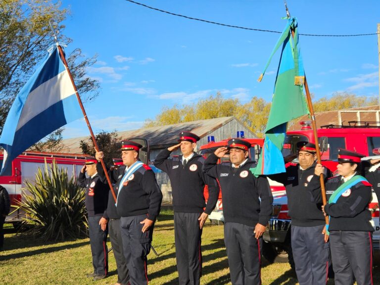 María José Gentile participó en Dudignac de los actos del Día del Bombero Voluntario