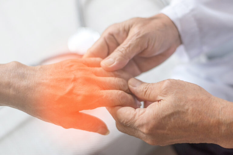 Como la humedad causa dolor en las Articulaciones