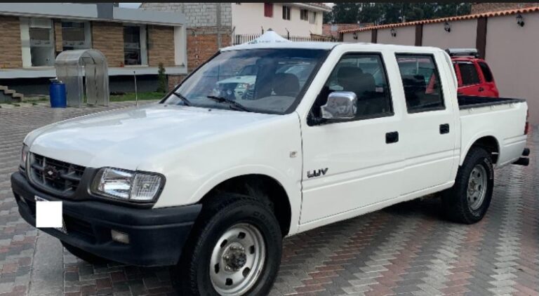 Camioneta robada bajo amenazas a su dueño apareció en Merlo