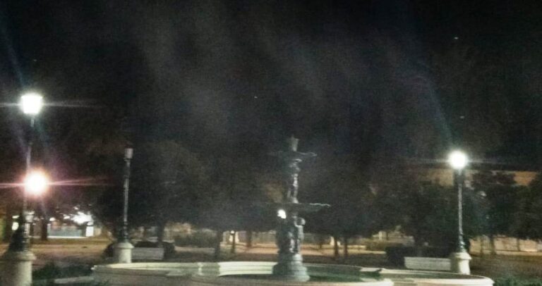 Cuatro luces sobrevolaron Nueve de Julio en la madrugada