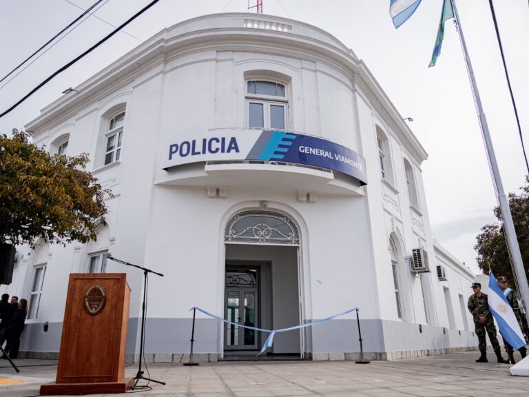 Franco Flexas inauguró las obras de la Comisaría de Los Toldos tras una total remodelación a nueva