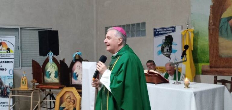 Encuentro Nacional de Madrugadores: Mons. Ariel Torrado Mosconi celebró la Misa de inicio de las jornadas en Paraná