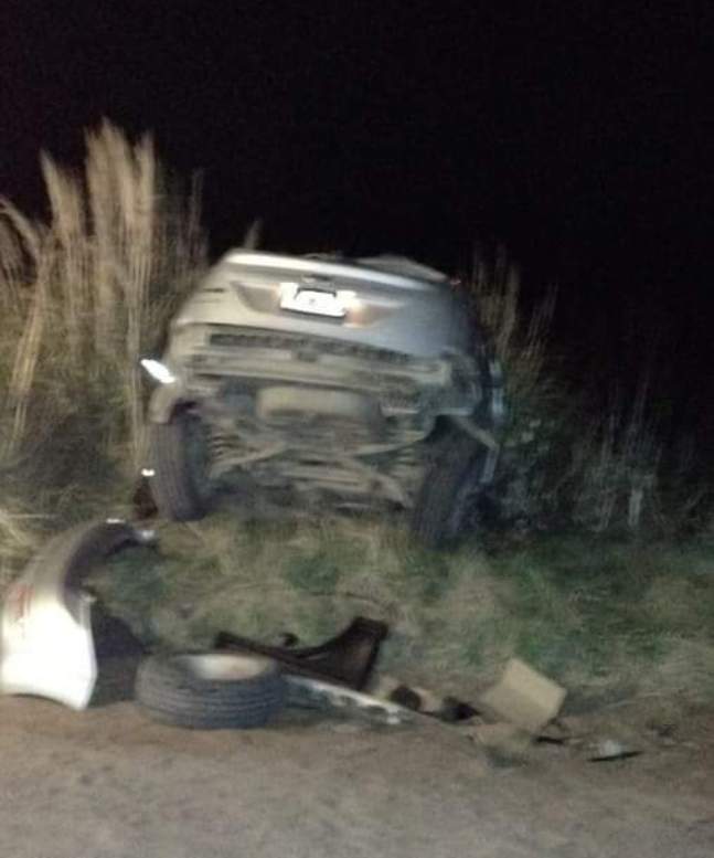 En accidente fatal un hombre muere y una mujer queda internada