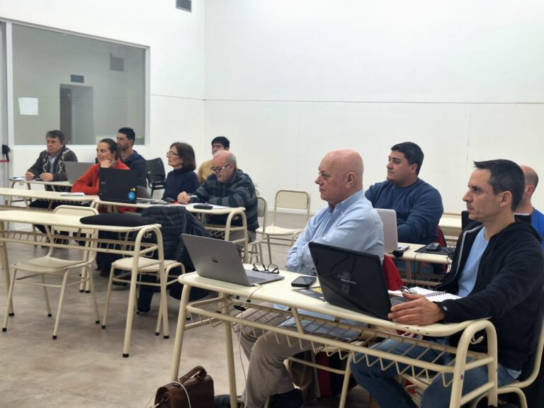 Comenzó el curso de AutoCAD en Nueve de Julio
