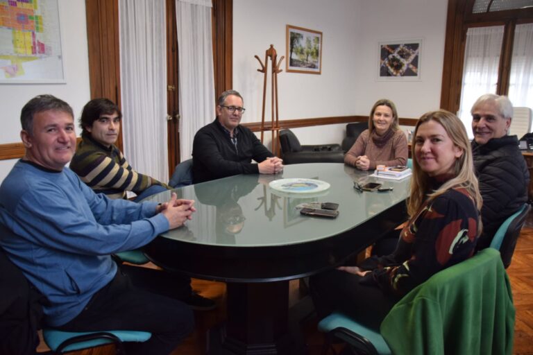 La Jefa Comunal nuevejuliense se reunió con autoridades de la Cámara de Comercio e Industria