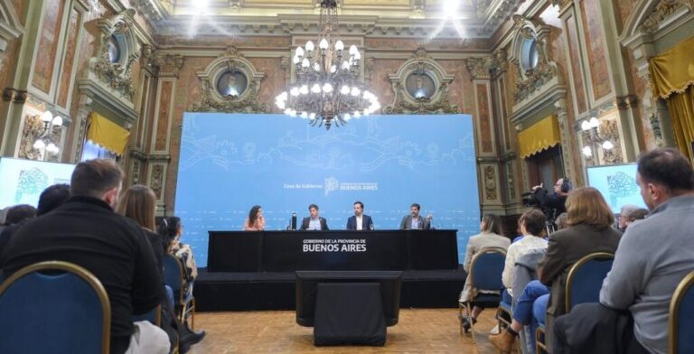 La Provincia de Buenos Aires inicia vacunación contra el Dengue grave y refuerza medidas preventivas