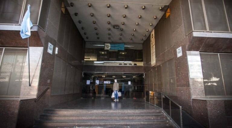 Denuncian por acoso sexual y violencia laboral a un Juez de Familia de San Martín