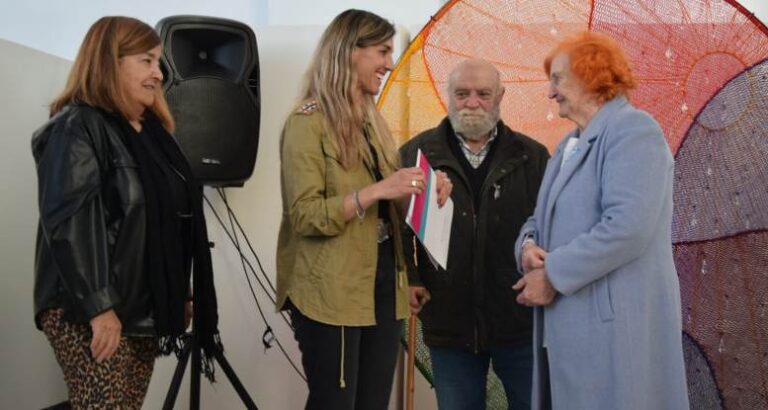 Quedó inaugurada la muestra “Tejiendo Sueños”
