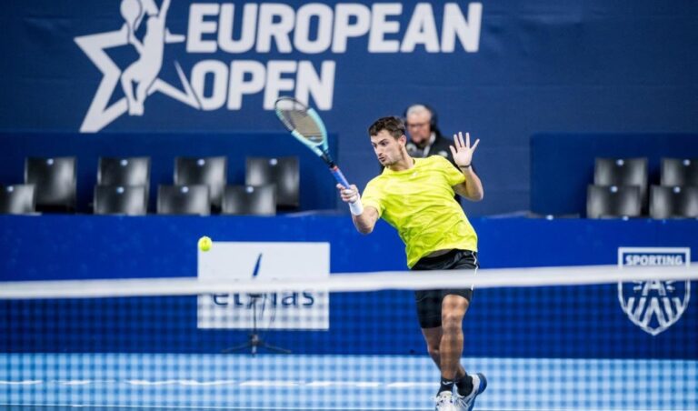 Mariano Navone se prepara para enfrentar a Hugo Gastón por octavos de final