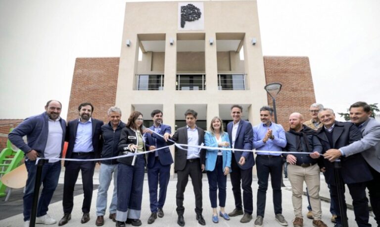 Se inauguró la nueva Casa de la Provincia en Castelli