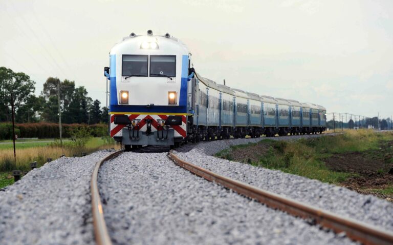 El Tren: un pilar fundamental en el transporte seguro y accesible de pasajeros