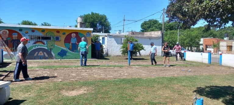 Jornada del Tejo a la Bolsa en la Plazoleta del Barrio Los Abuelos