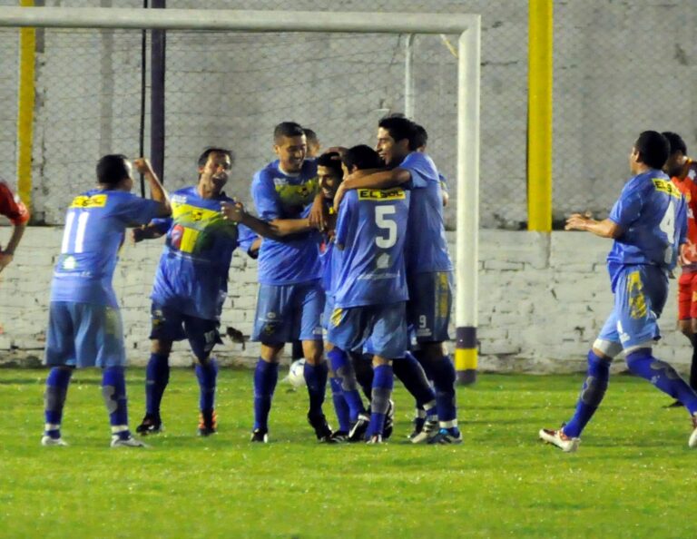 Once Tigres goleó a Atlético 9 de Julio en el clásico y San Martín empató ante Atlético Quiroga