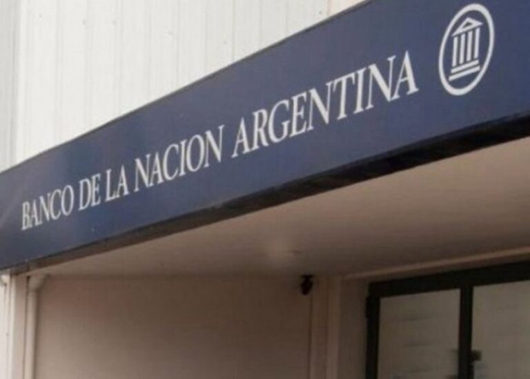 La Justicia suspendió el decreto que convertía al Banco Nación en sociedad anónima