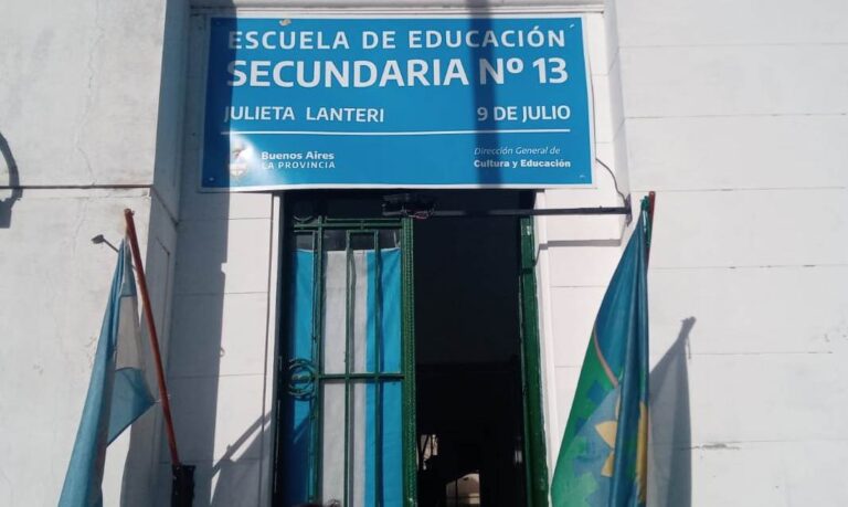 Escuela Secundaria N° 13: agradecimiento por el acompañamiento de la Muestra Institucional y Fogón