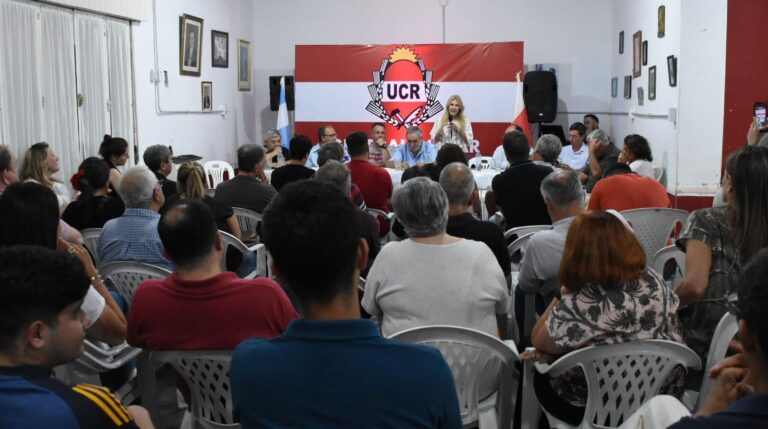 Miguel Fernández recibió un gran respaldo del radicalismo en reunión en Alvear