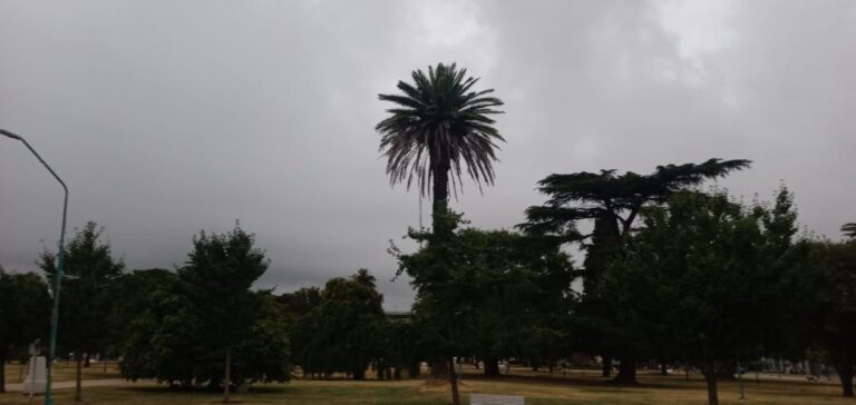 Con descenso de temperaturas se adelantan tormentas aisladas y lluvias