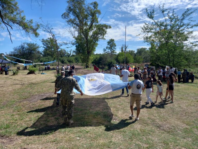 Acampe recordando el día que San Martín y sus granaderos descansaron en Pilar antes de San Lorenzo