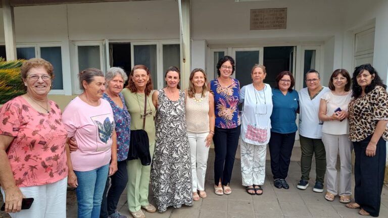 María José Gentile puso en funciones a la nueva directora del Hospital de Dudignac