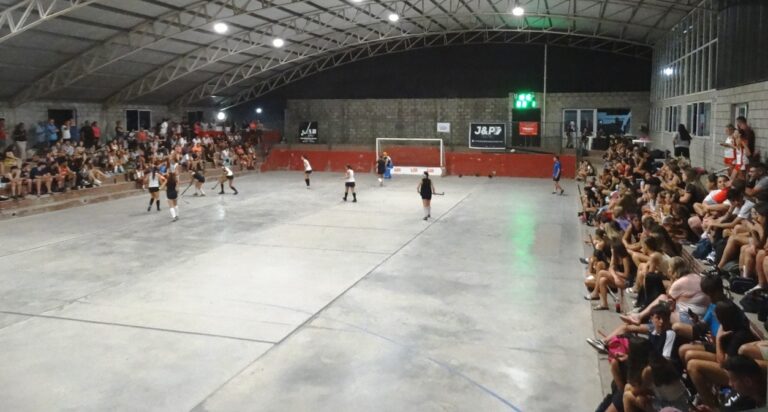 Comenzó en Atlético el Torneo Pista, pero se suspendió la segunda fecha