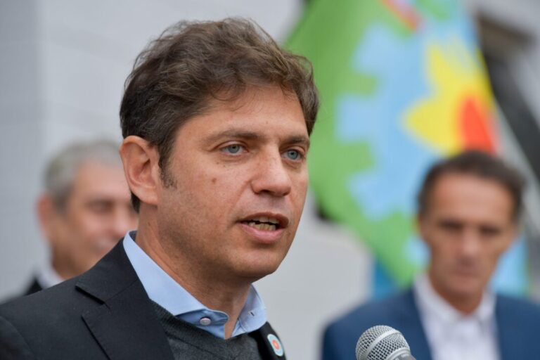 Kicillof sobre el desdoblamiento electoral: “El voto simultáneo es un caos”