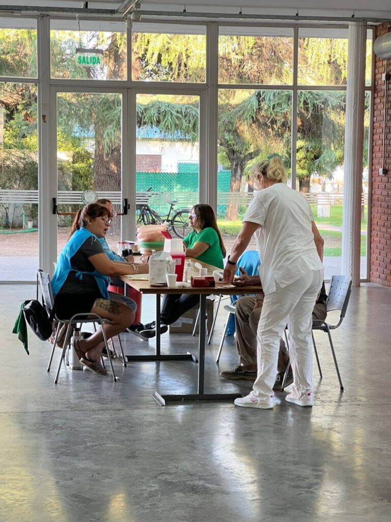 Cuarenta y dos voluntarios regalaron vida en la Sociedad Rural