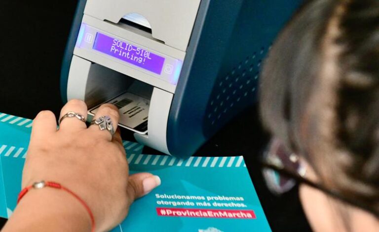 La Provincia desbarató una banda que estafaba con pases para personas con discapacidad