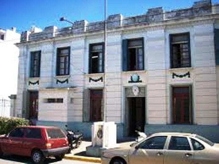 Remueven a jefes policiales de La Plata