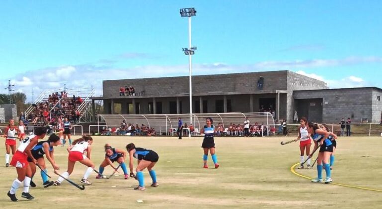 Comienzan mañana los torneos oficiales de Hockey