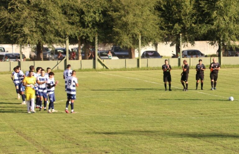 El Lagunero recibe a Atlético French con la vista en la cima del Torneo